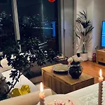 Luxury City And River View Apartment